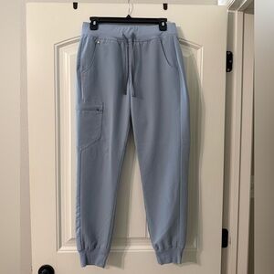 Figs Women’s zamora joggers in dusty blue